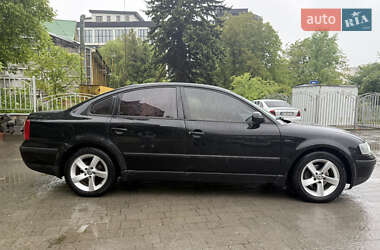 Седан Volkswagen Passat 1999 в 