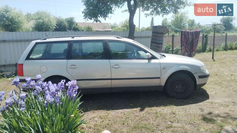Універсал Volkswagen Passat 2000 в Черкасах