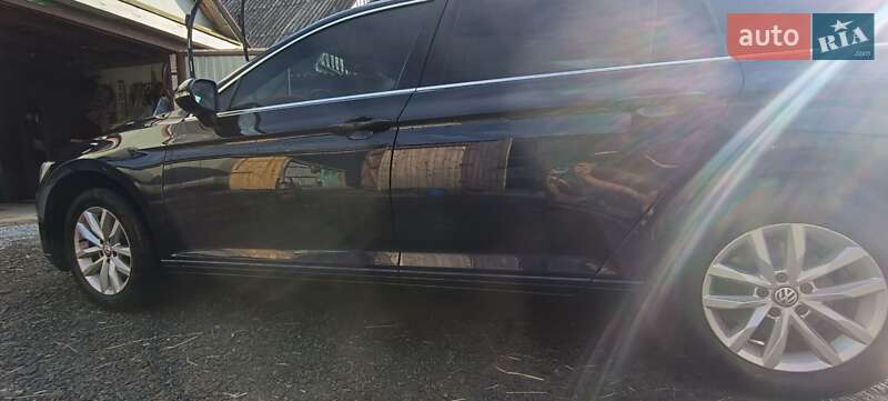 Универсал Volkswagen Passat 2016 в Звягеле