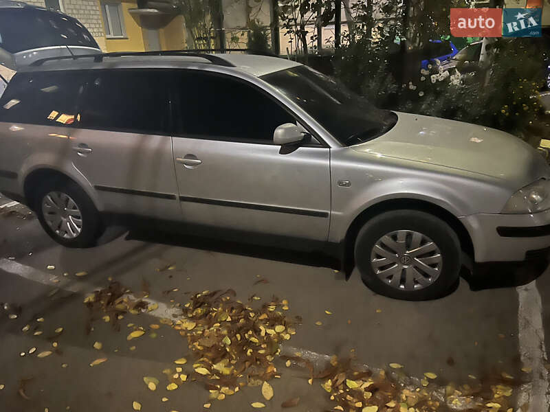 Универсал Volkswagen Passat 2001 в Виннице