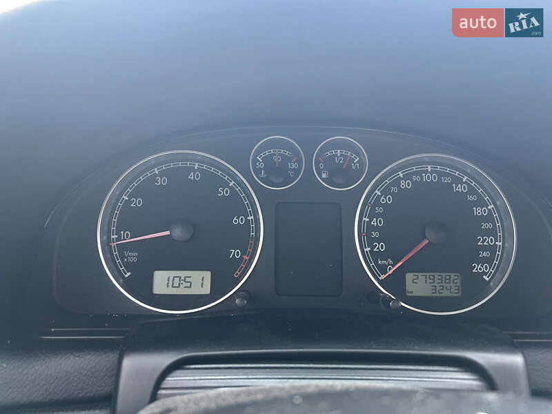 Универсал Volkswagen Passat 2001 в Виннице