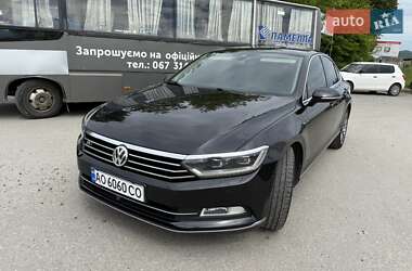 Седан Volkswagen Passat 2015 в Хусте