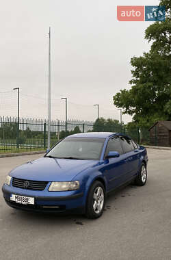 Седан Volkswagen Passat 1997 в 
