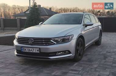 Універсал Volkswagen Passat 2018 в Рівному