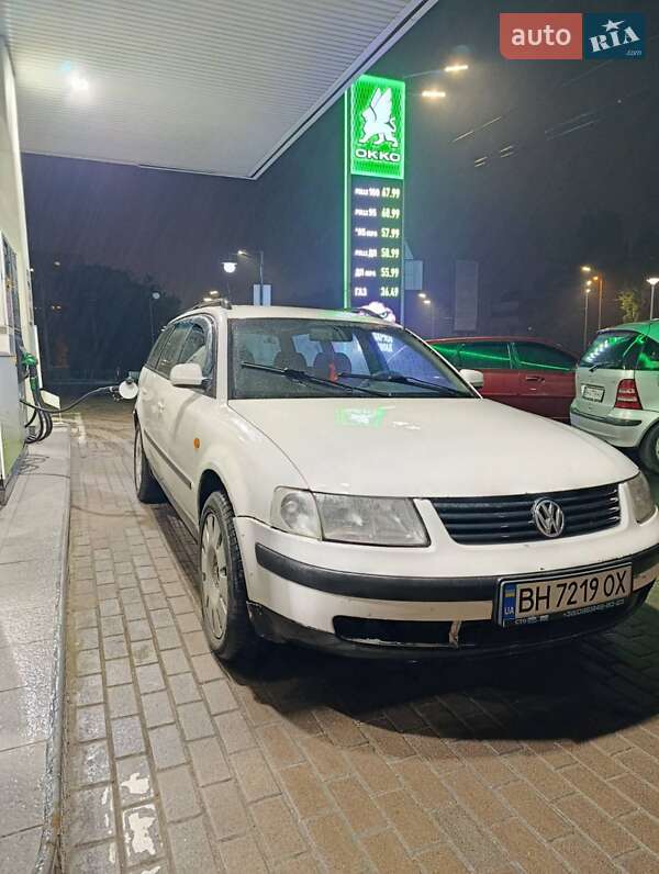 Універсал Volkswagen Passat 1997 в Києві