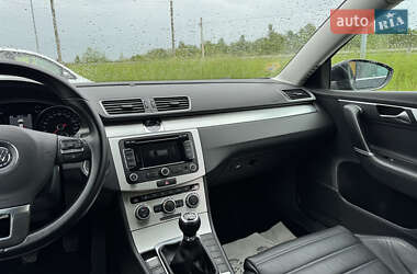 Универсал Volkswagen Passat 2012 в 