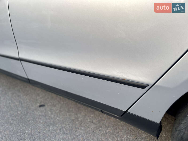 Универсал Volkswagen Passat 2006 в Харькове