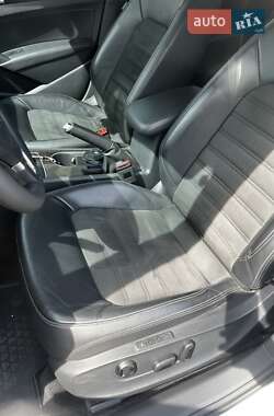 Седан Volkswagen Passat 2015 в 