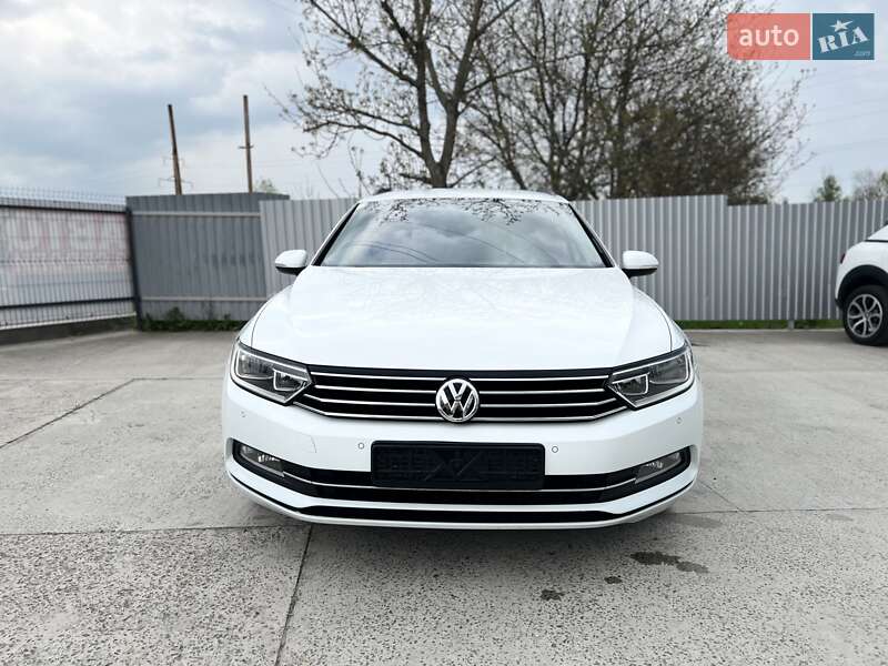 Универсал Volkswagen Passat 2017 в Дрогобыче