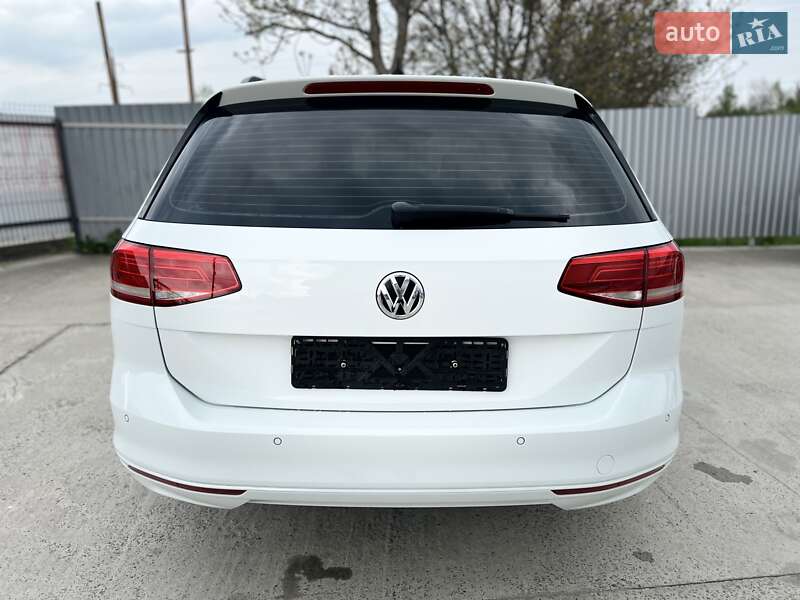 Универсал Volkswagen Passat 2017 в Дрогобыче