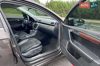 Седан Volkswagen Passat 2013 в 