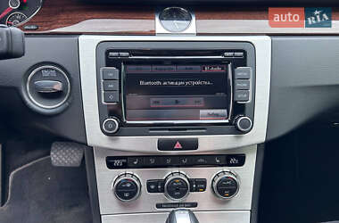 Седан Volkswagen Passat 2013 в 