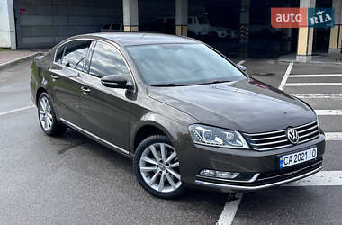 Седан Volkswagen Passat 2013 в 