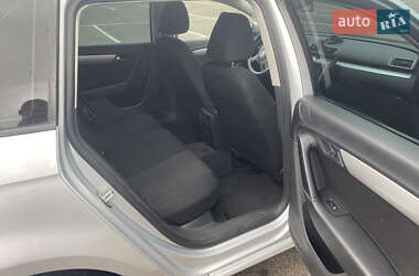 Универсал Volkswagen Passat 2011 в 