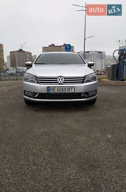 Универсал Volkswagen Passat 2014 в Киеве