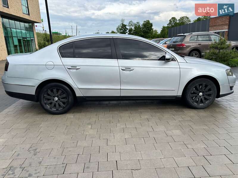 Седан Volkswagen Passat 2005 в Хмельницком