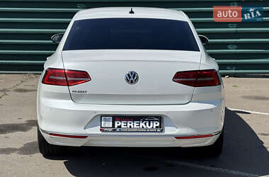 Седан Volkswagen Passat 2018 в 