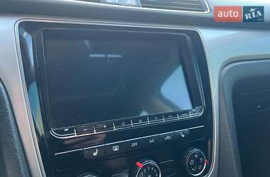 Седан Volkswagen Passat 2012 в 