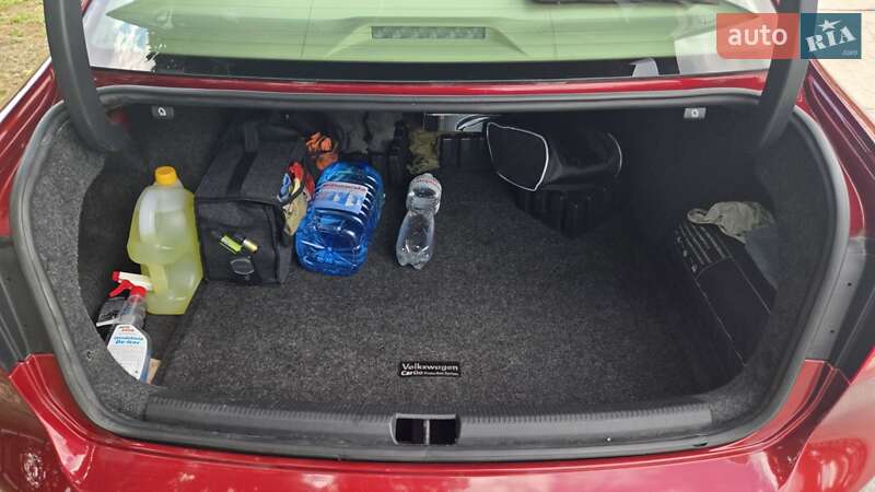 Седан Volkswagen Passat 2014 в Звягеле