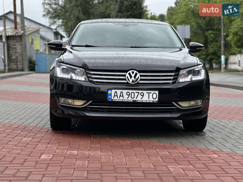 Седан Volkswagen Passat 2012 в 