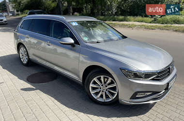 Универсал Volkswagen Passat 2020 в 