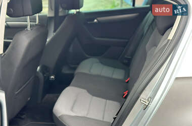 Седан Volkswagen Passat 2013 в 