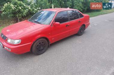 Седан Volkswagen Passat 1994 в 