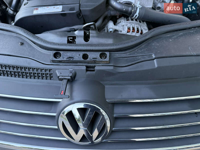 Універсал Volkswagen Passat 2005 в Вінниці