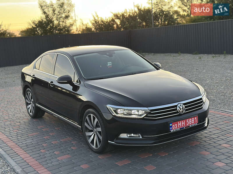 Седан Volkswagen Passat 2019 в Береговому
