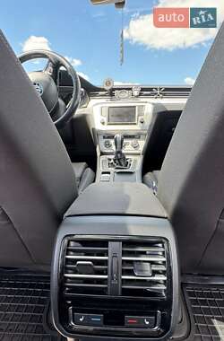 Універсал Volkswagen Passat 2014 в 