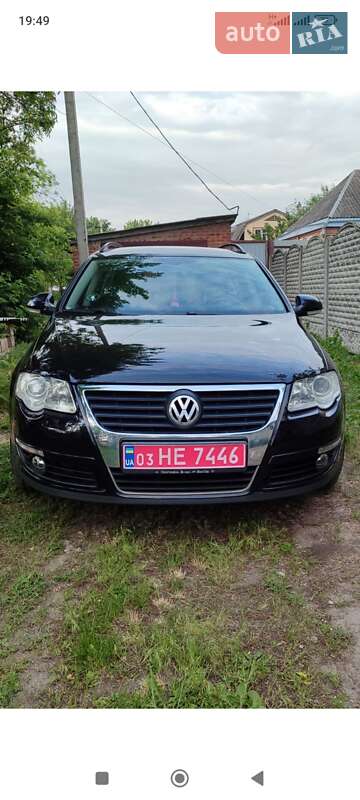Універсал Volkswagen Passat 2009 в 