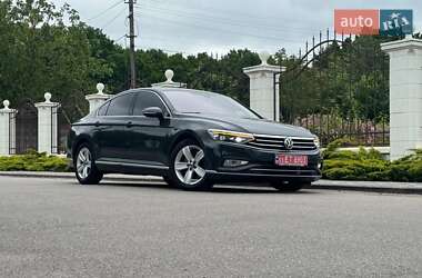 Седан Volkswagen Passat 2020 в Вінниці