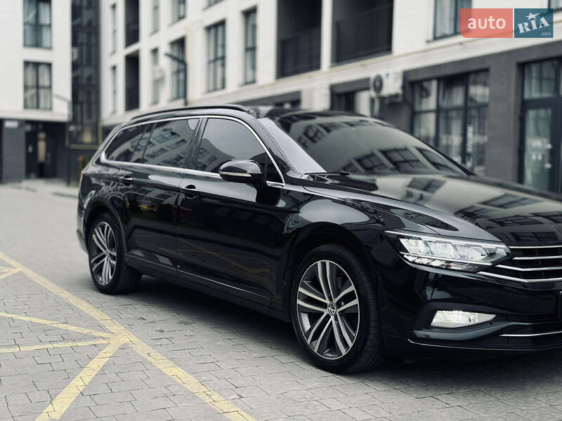 Універсал Volkswagen Passat 2019 в Львові
