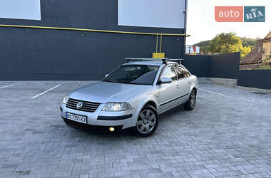 Седан Volkswagen Passat 2001 в Кременце
