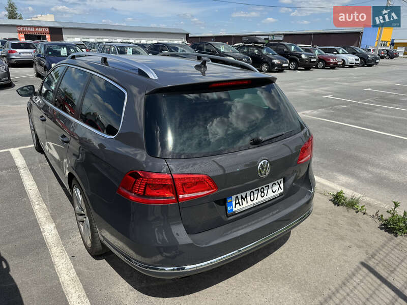 Універсал Volkswagen Passat 2014 в Житомирі