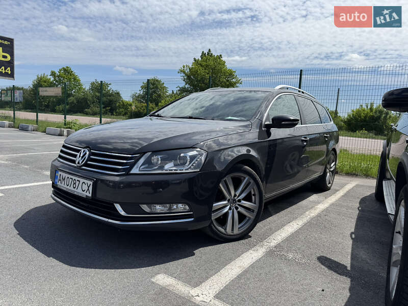 Універсал Volkswagen Passat 2014 в Житомирі