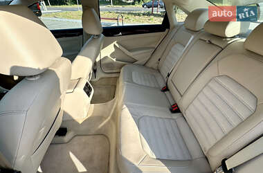 Седан Volkswagen Passat 2012 в 