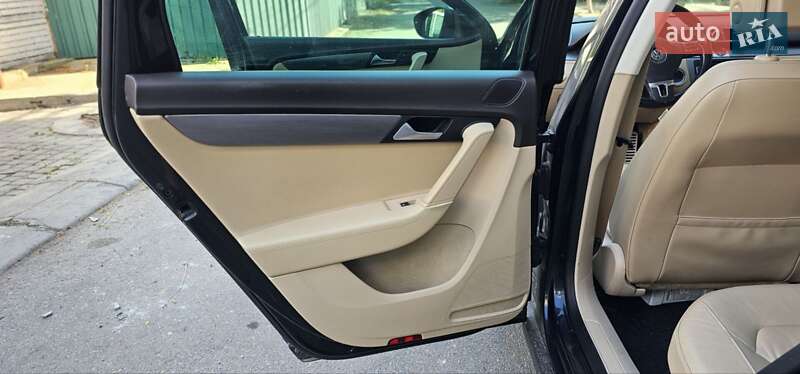 Универсал Volkswagen Passat 2014 в Черноморске фото 22 Универсал Volkswagen Passat 2014 в Черноморске