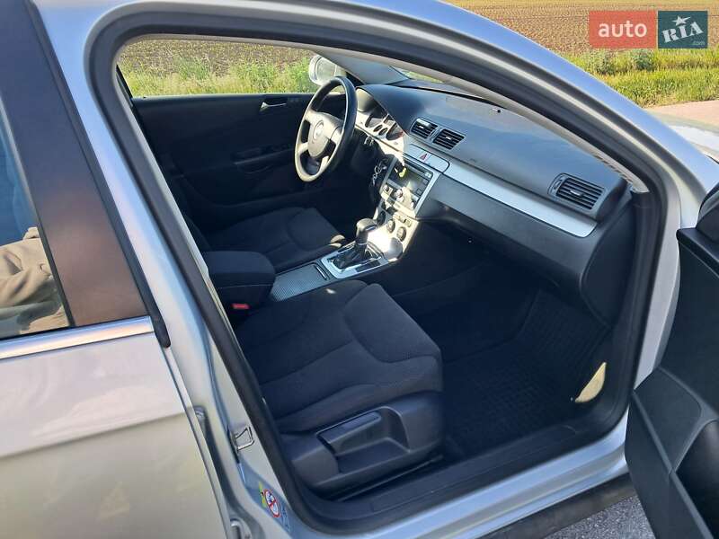 Седан Volkswagen Passat 2007 в Киеве