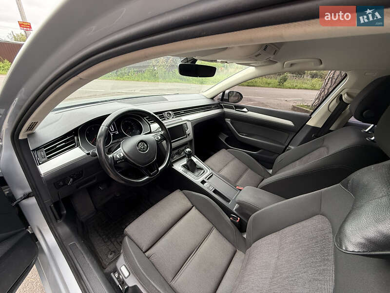 Универсал Volkswagen Passat 2016 в Виннице фото 16 Универсал Volkswagen Passat 2016 в Виннице