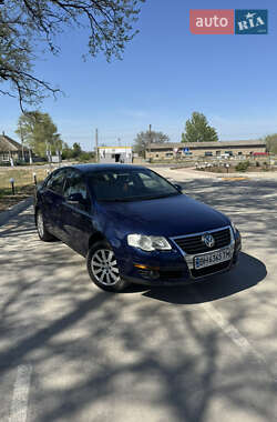 Седан Volkswagen Passat 2009 в Одессе