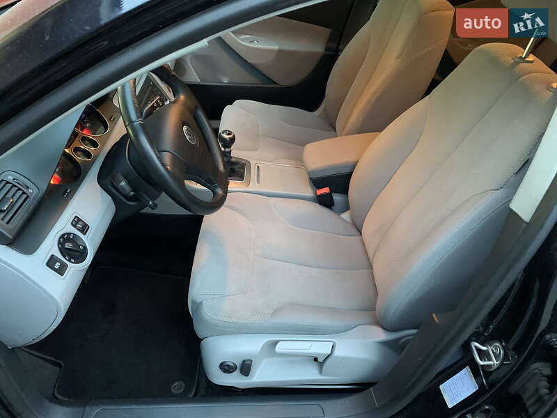 Универсал Volkswagen Passat 2006 в Луцке