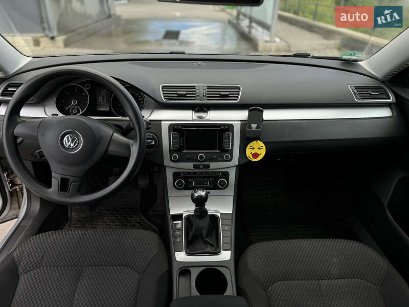 Универсал Volkswagen Passat 2011 в Косове