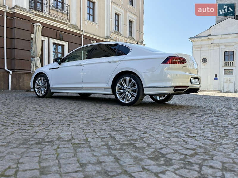 Седан Volkswagen Passat 2017 в Каменец-Подольском