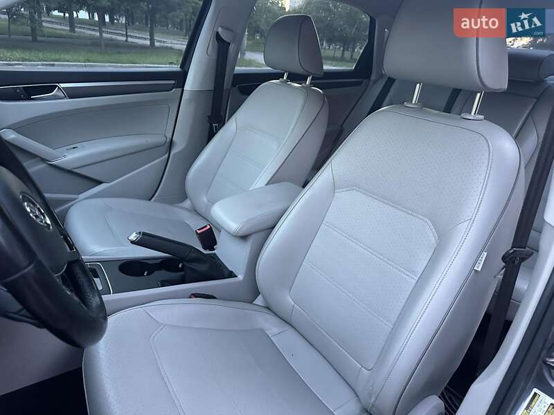 Седан Volkswagen Passat 2016 в Миколаєві
