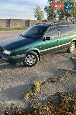 Универсал Volkswagen Passat 1995 в 