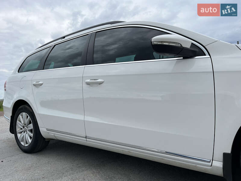 Універсал Volkswagen Passat 2012 в Коростені