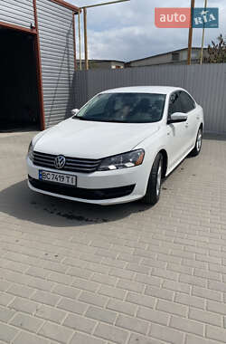 Седан Volkswagen Passat 2013 в 