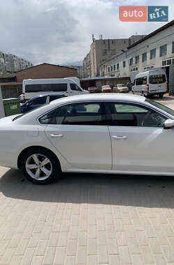 Седан Volkswagen Passat 2013 в 