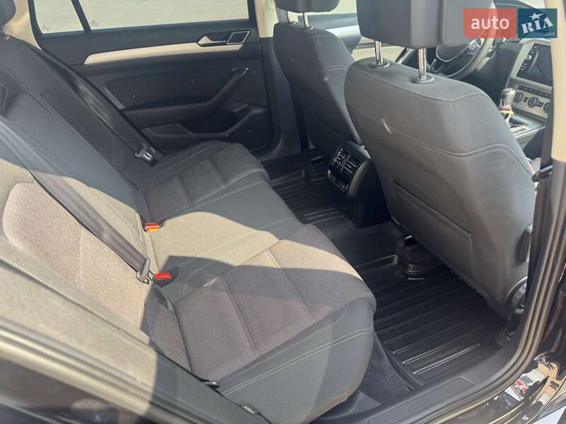 Универсал Volkswagen Passat 2017 в Снятине